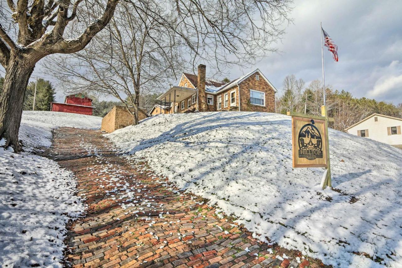 Hilltop Home With Grill, In Wayne Natl Forest Logan Zewnętrze zdjęcie